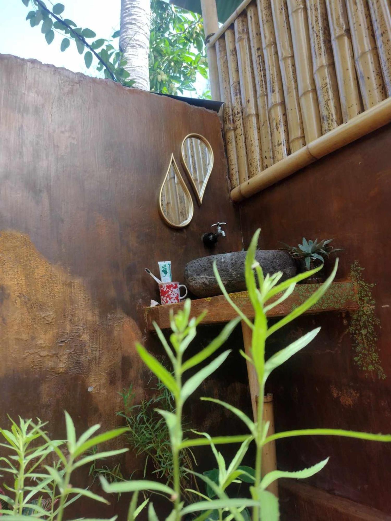 Uncle Hippie'S Dream Hostel Gili Meno Εξωτερικό φωτογραφία